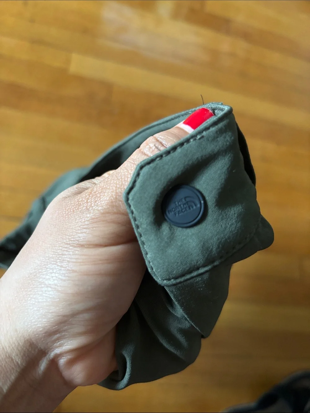The North Face Men's Olive Outdoor Tech Shorts new without tag